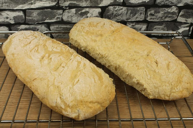 Ciabatta mit Hirse, fertig gebacken