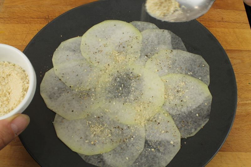 Kohlrabi-Carpaccio